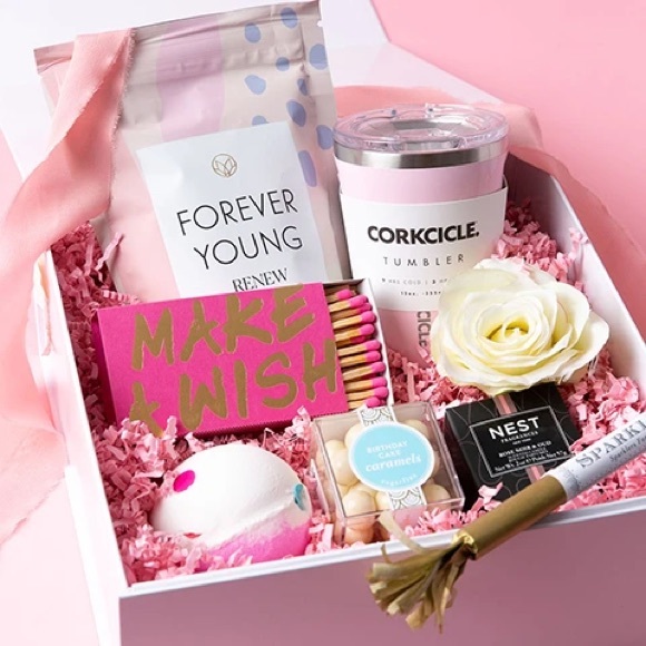 Beauty/Skin care mystery box - Picture 3 of 11